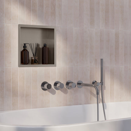 Wiesbaden Caral inbouw badthermostaat 2 stopkranen uitloop 25 cm staafhanddouche chroom | Schwertz & Co
