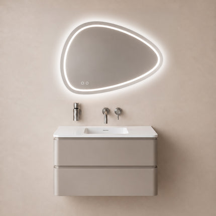 Wiesbaden Lumora spiegel organisch met LED dimbaar en spiegelverwarming 80 x 55 cm | Schwertz & Co