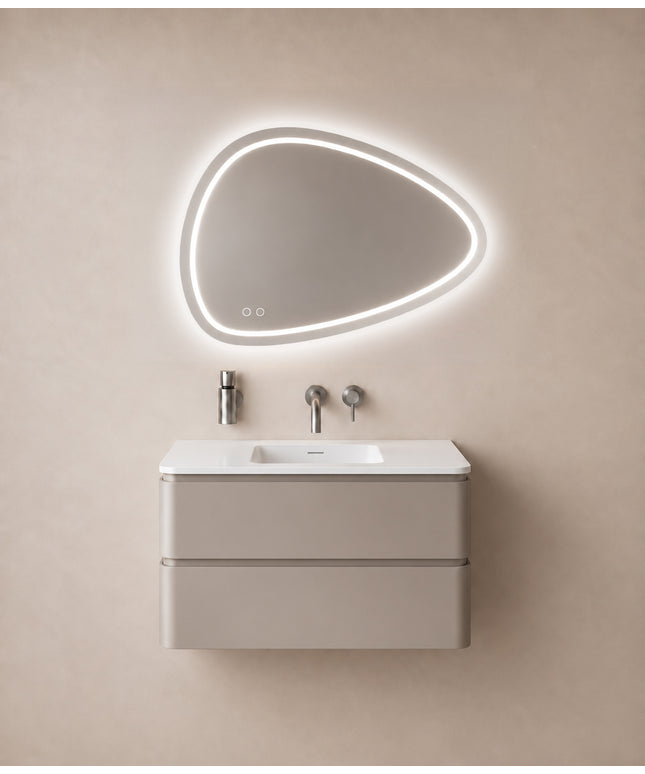 Wiesbaden Lumora spiegel organisch met LED dimbaar en spiegelverwarming 80 x 55 cm | Schwertz & Co