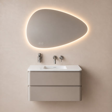 Wiesbaden Lumora spiegel organisch met LED dimbaar en spiegelverwarming 100 x 69 cm - afbeelding 2 | Schwertz & Co