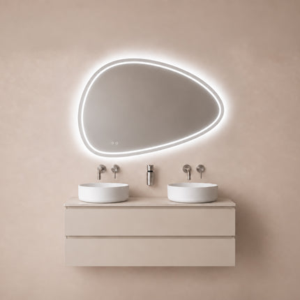 Wiesbaden Lumora spiegel organisch met LED dimbaar en spiegelverwarming 140 x 93 cm | Schwertz & Co